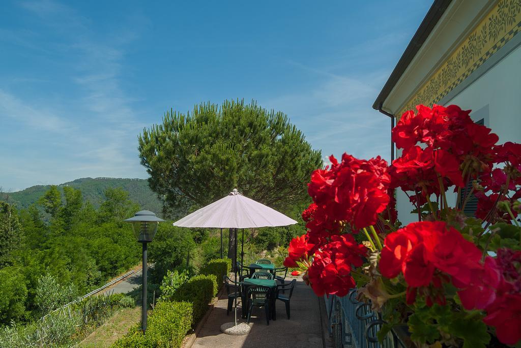 Gli Ulivi Di Montalbano Villa La Spezia Exterior photo